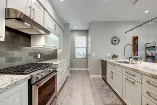 Photo #4: 6606233 Listing