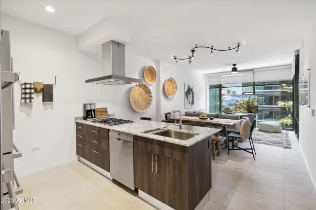 MLS: 6606618 Condo For Sale