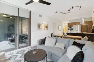 Photo #1: 6606618 Listing 