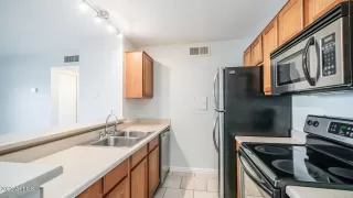 Photo #5: 6606857 Listing