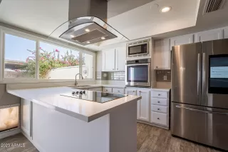 Photo #2: 6606947 Listing 