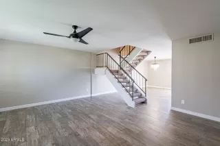 Photo #6: 6606947 Listing 