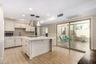 Photo #2: 6607328 Listing