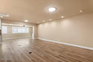 Photo #4: 6607489 Listing