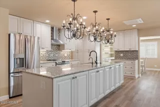 Photo #5: 6607489 Listing