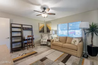 Photo #6: 6607572 Listing