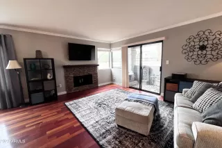 Photo #2: 6607736 Listing