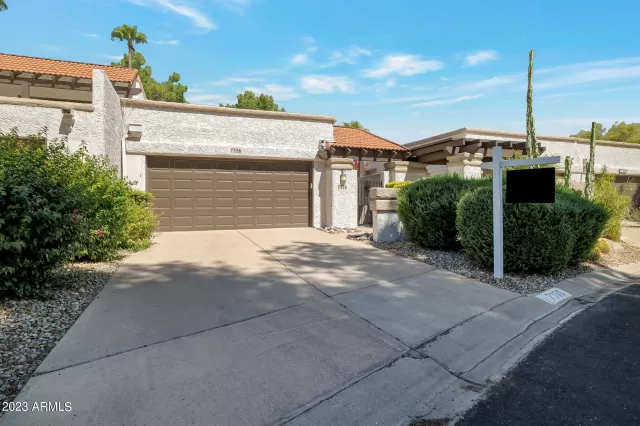 MLS: 6607831 Condo For Sale