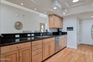 Photo #5: 6607831 Listing 