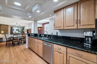 Photo #6: 6607831 Listing 