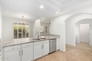 Photo #6: 6608012 Listing 