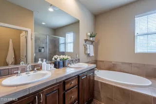 Photo #3: 6608032 Listing 