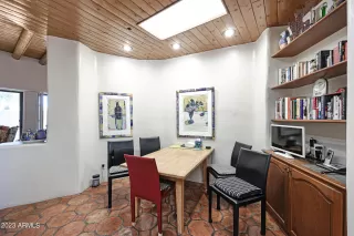 Photo #5: 6608180 Listing