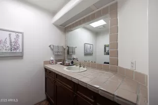 Photo #6: 6608180 Listing