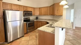 Photo #6: 6608226 Listing