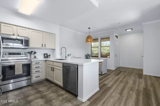 MLS: 6608233 Condo For Sale