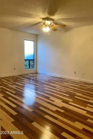 Photo #3: 6608275 Listing