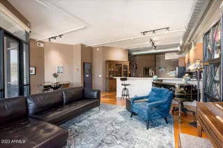 Photo #5: 6608303 Listing 