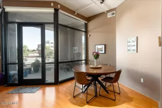 Photo #6: 6608303 Listing 