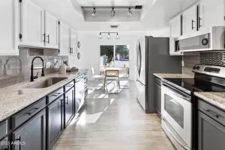 Photo #4: 6608476 Listing 