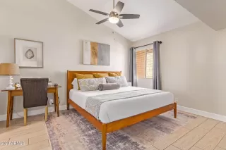 Photo #6: 6608577 Listing