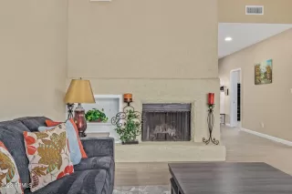 Photo #3: 6608579 Listing 