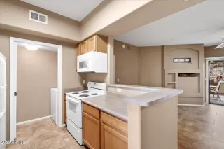 Photo #2: 6608866 Listing