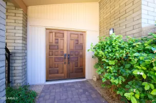 Photo #5: 6608912 Listing