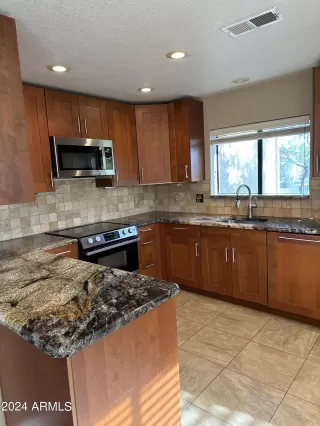 Photo #4: 6608918 Listing 