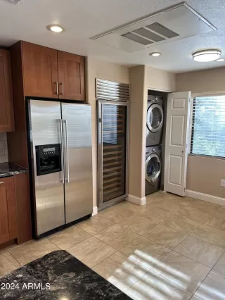 Photo #6: 6608918 Listing 