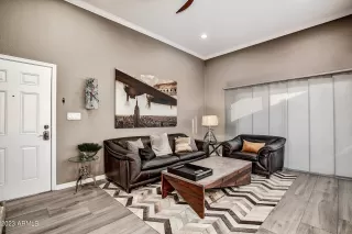 Photo #2: 6609205 Listing