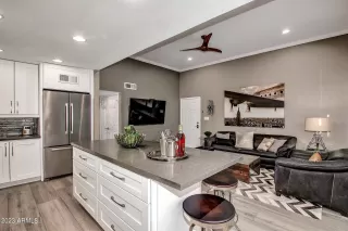 Photo #6: 6609205 Listing