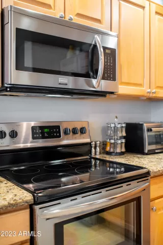 Photo #6: 6609244 Listing