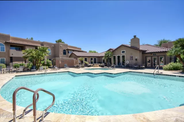 MLS: 6609333 Condo For Sale