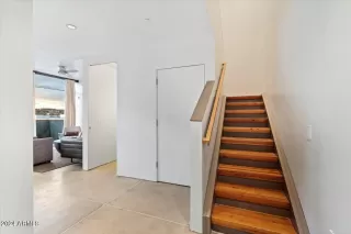 Photo #3: 6609605 Listing