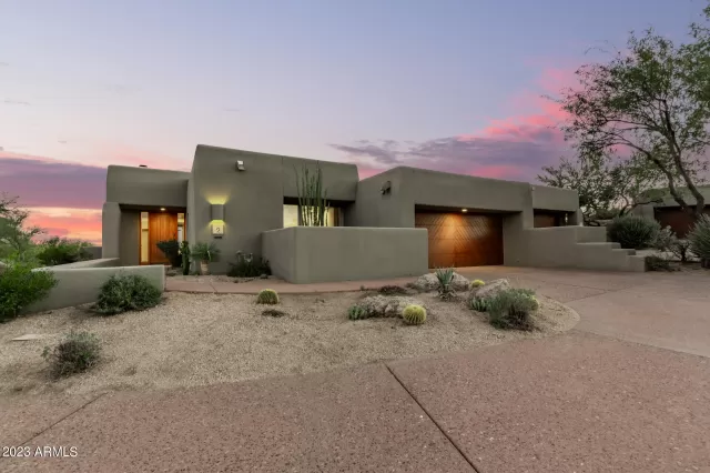 MLS: 6609646 Condo For Sale