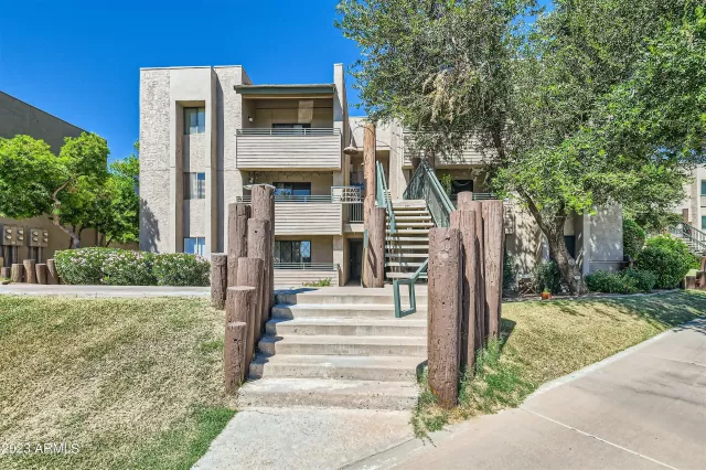 MLS: 6609925 Condo For Sale