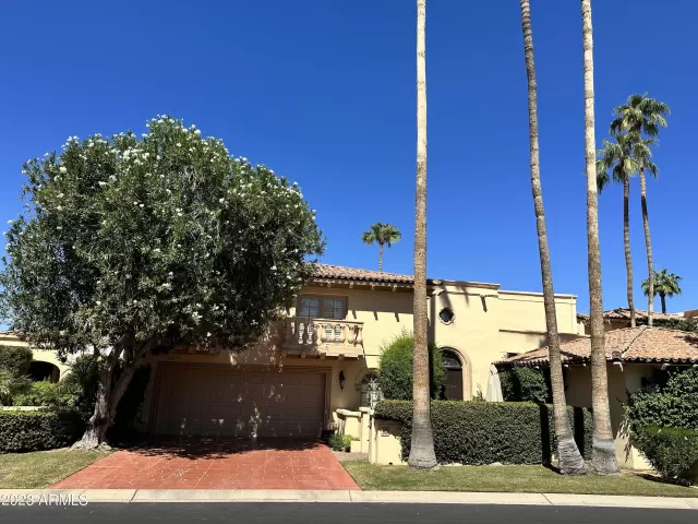 MLS: 6610098 Condo For Sale