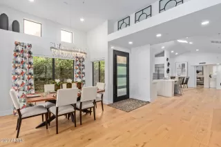 Photo #1: 6610159 Listing