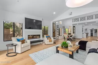 Photo #4: 6610159 Listing