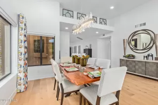 Photo #6: 6610159 Listing