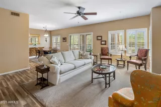 Photo #2: 6610232 Listing