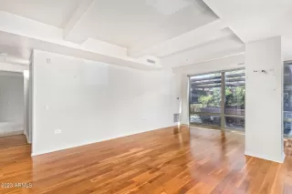 Photo #2: 6610306 Listing