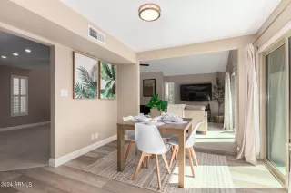 Photo #3: 6610403 Listing 