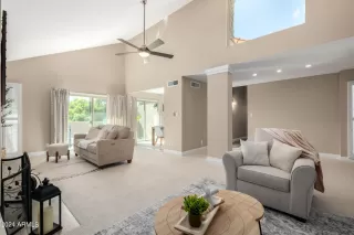 Photo #5: 6610403 Listing 