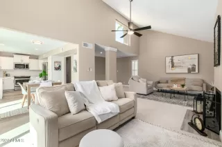 Photo #6: 6610403 Listing 