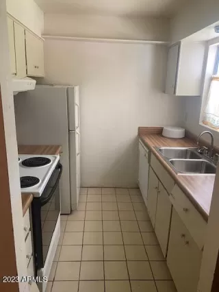 Photo #3: 6610550 Listing