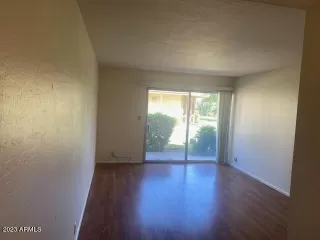 Photo #5: 6610550 Listing