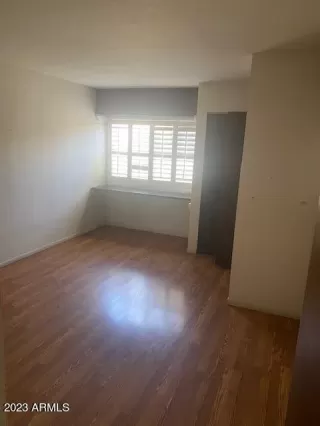 Photo #6: 6610550 Listing