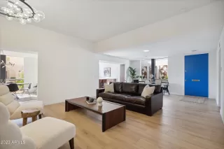 Photo #5: 6610785 Listing 